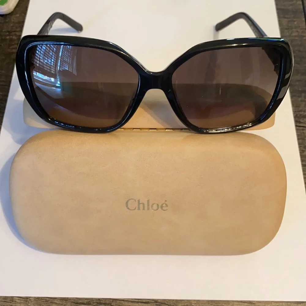 Chloe Black Sunglasses - Picture 10 of 12